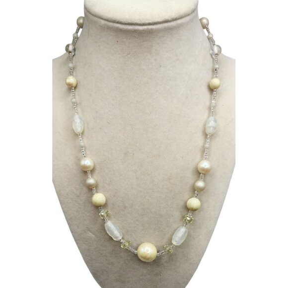 White, Cream, Clear Beads Different Sizes - Necklace Vintage 1960's - Picture 1 of 3